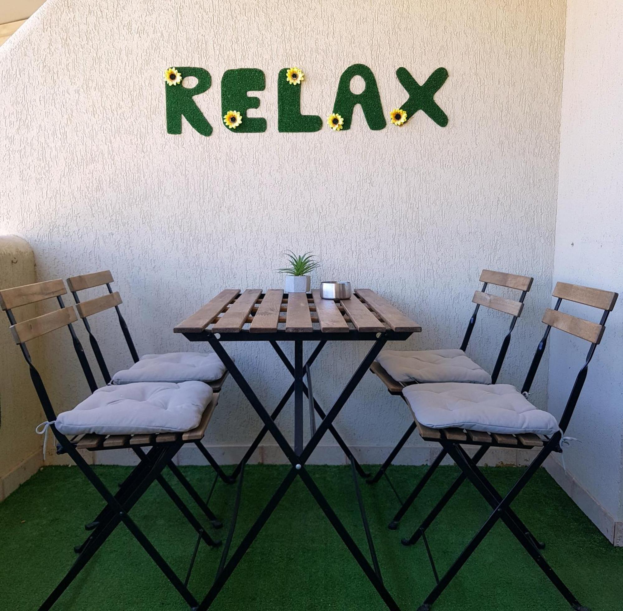Appartment Totally Upgraded At Benal Beach Benalmádena Kültér fotó
